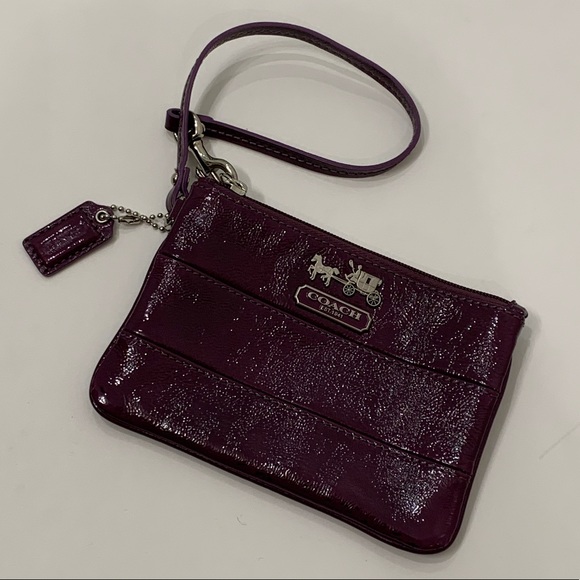 COACH purple patent leather small wristlet 💜